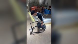 كرسي طعام مصنوع من خشب الرماد المنحوت بتصميم حديث